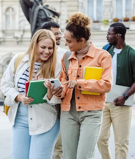 4 étudiants